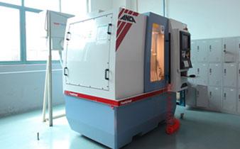 CNC curved surface machining machine